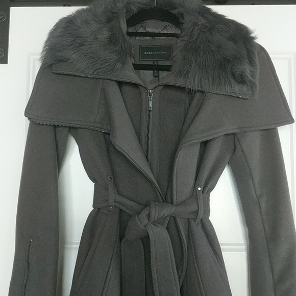 {BCBG} Coat with removable lamb skin fur - Picture 1 of 9